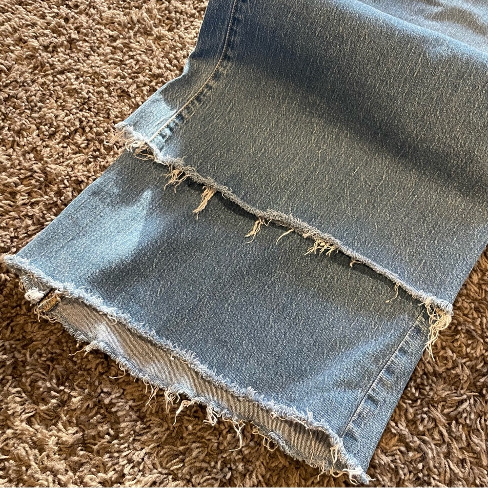 a new day Wide leg light blue denim jeans with frayed raw hems - Picture 5 of 5
